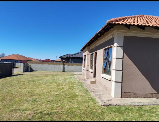3 BEDROOM HOUSE FOR SALE IN ERMELO